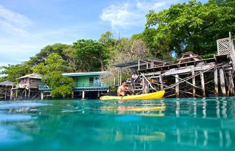 Lusia'S Lagoon Chalets 살레롤로가 외부 사진