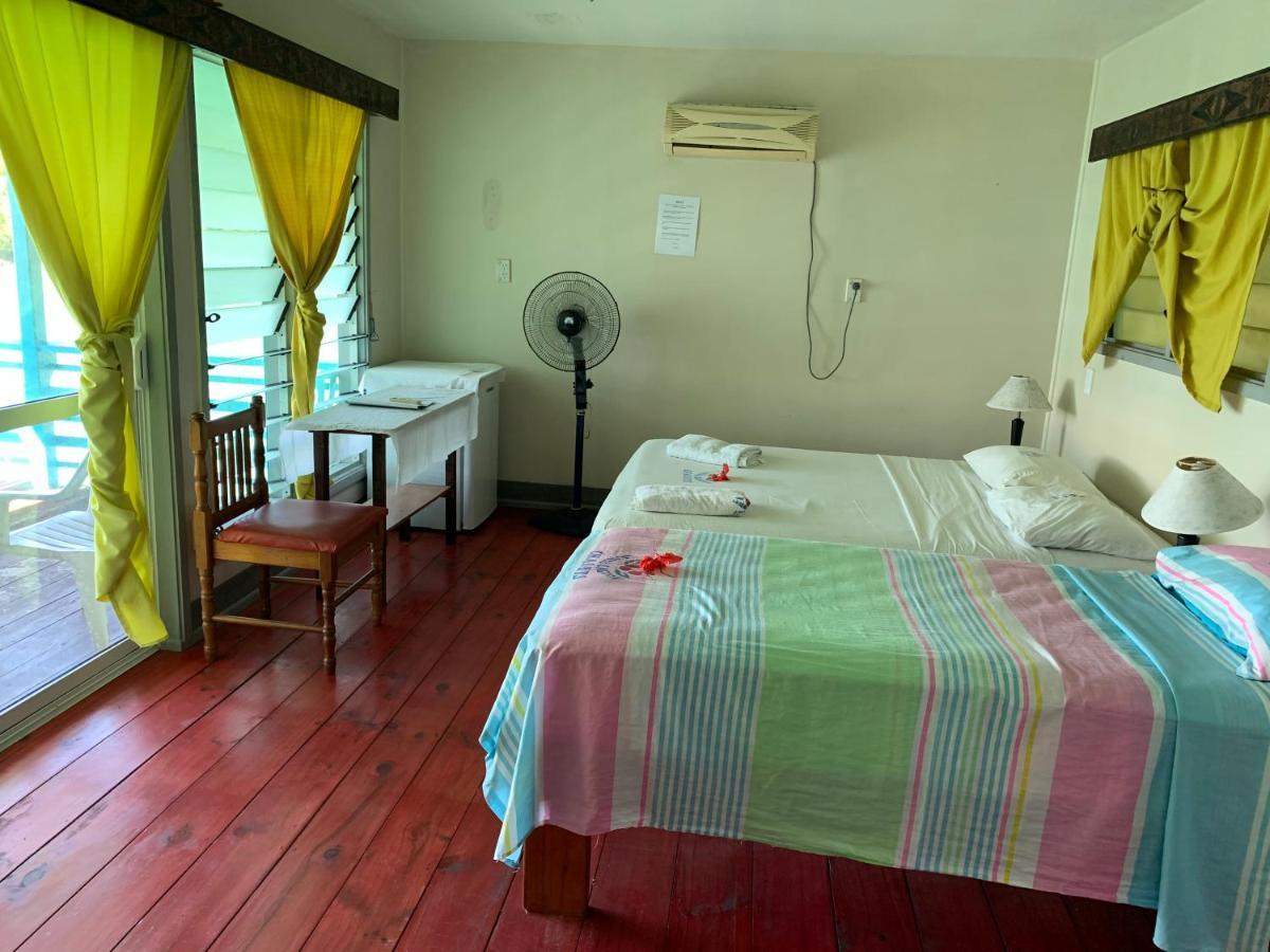 Lusia'S Lagoon Chalets 살레롤로가 외부 사진