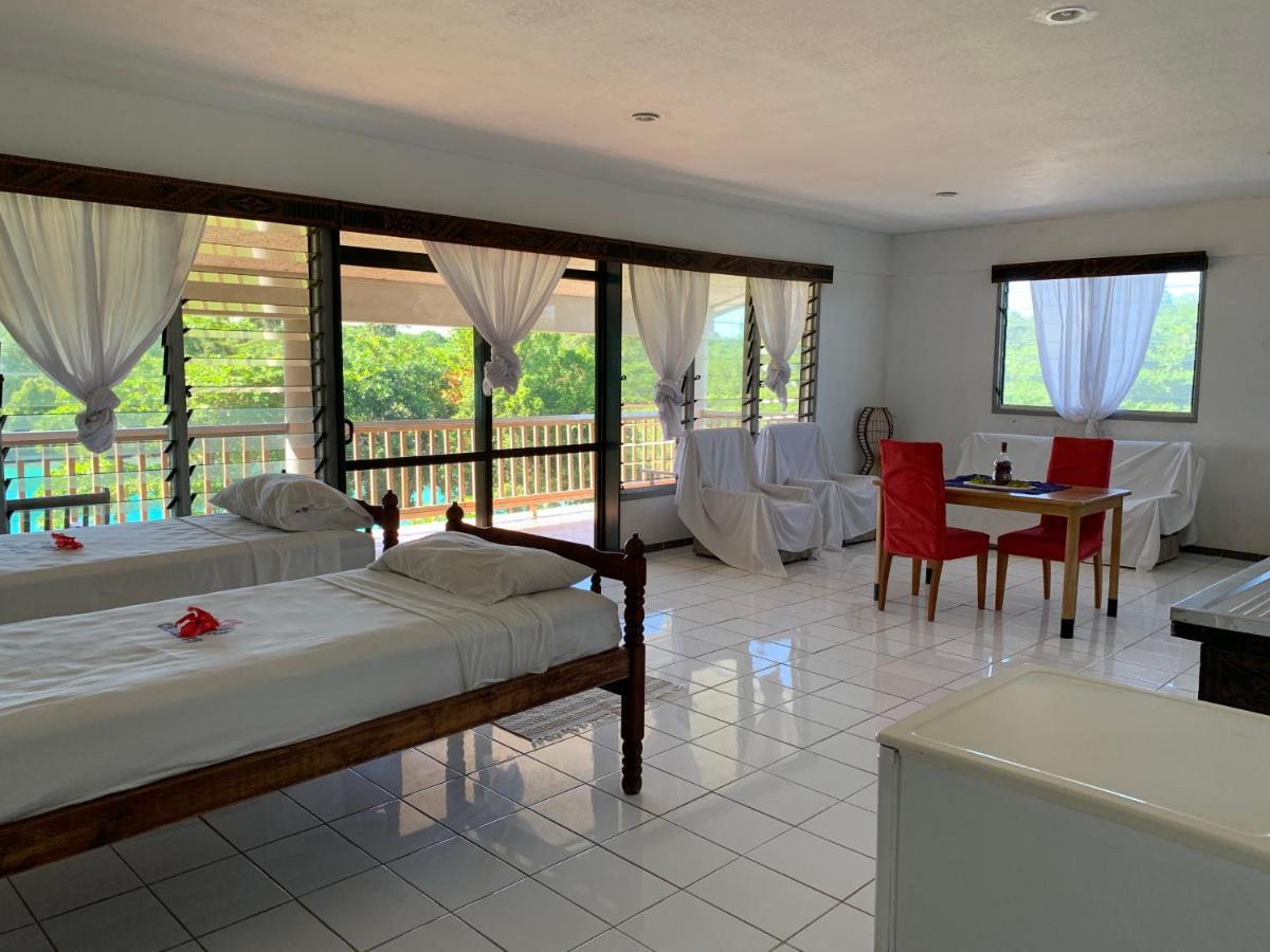 Lusia'S Lagoon Chalets 살레롤로가 외부 사진